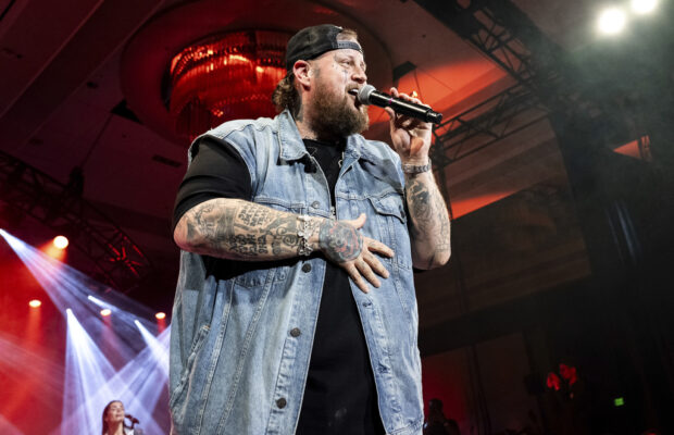 Jelly Roll Jokes, If He Loses Any More Weight, People Are Going to Think He’s Post Malone