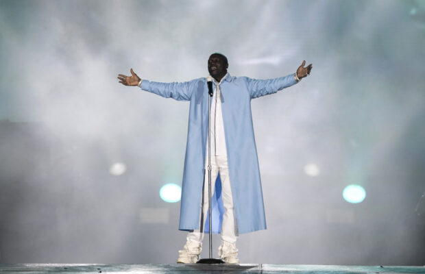 Akon, Rapper Famous for “Smack That”, Is Going Country