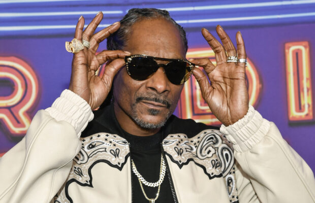 Snoop Dogg’s Video for “Last Dance with Mary Jane” Snoop Dogg’s Video for “Last Dance with Mary Jane”
