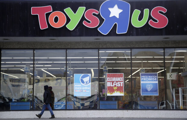 Toys R Us is back from the Dead! Toys R Us is back from the Dead!